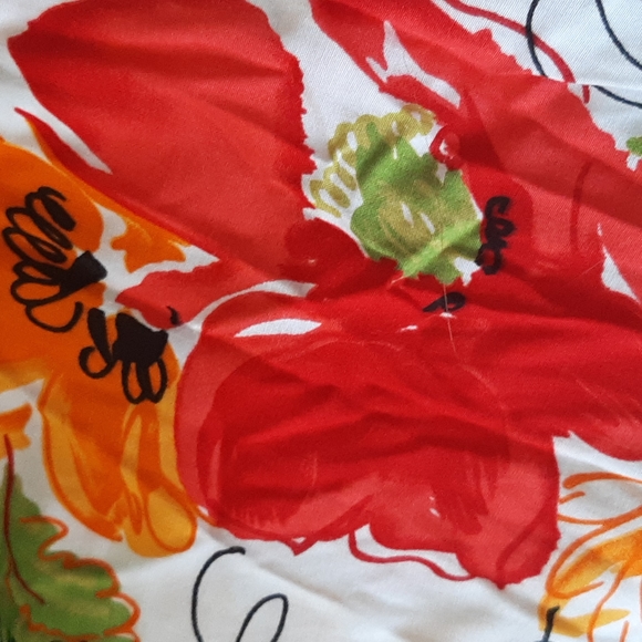 Sleeveless Tropical Dress - Picture 6 of 7